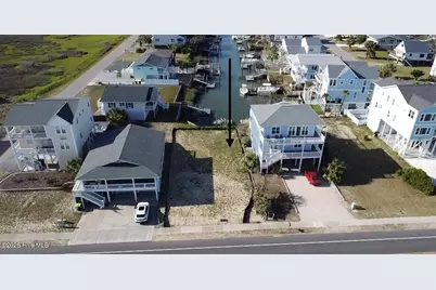 938 Ocean Boulevard W, Holden Beach, NC 28462 - Photo 4