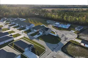 209 Ashworth Dr, Tabor City, NC 28463 - Photo 2