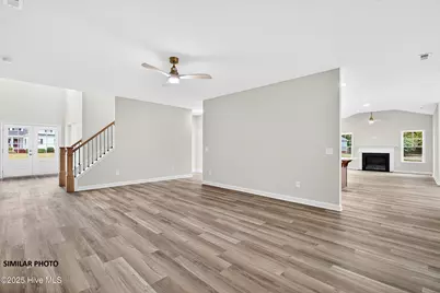 910 Montague Court, Jacksonville, NC 28546 - Photo 8