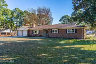 255 Foxcroft Rd, Whispering Pines, NC 28327 - Photo 2