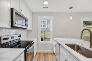 703 N 11th St, Wilmington, NC 28401 - Photo 16
