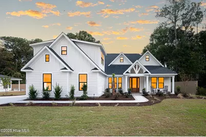 385 Crow Creek Drive NW, Calabash, NC 28467 - Photo 2