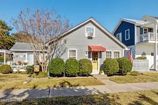 1112 Shepard St, Morehead City, NC 28557 - Photo 2