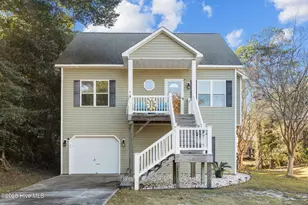 313 Loblolly St, Emerald Isle, NC 28594 - Photo 2
