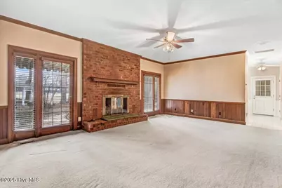 702 Hillcrest Drive, Mount Olive, NC 28365 - Photo 10