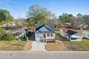 608 S Goldsboro St, Fremont, NC 27830 - Photo 2