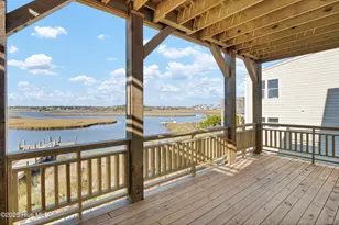 705 S Topsail Dr, Surf City, NC 28445 - Photo 46