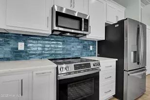 705 S Topsail Dr, Surf City, NC 28445 - Photo 24