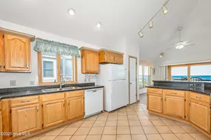721 Crown Pt Cir, Corolla, NC 27927 - Photo 10