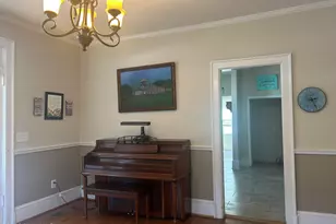 405 Sunset Ave, Clinton, NC 28328 - Photo 10