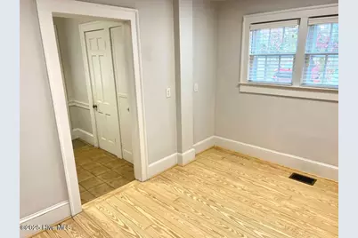 220 S Front Street, New Bern, NC 28560 - Photo 6