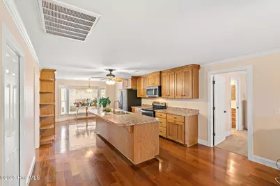 13 Fairmont Street, Ocean Isle Beach, NC 28469 - Photo 10