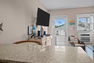 301 Henderson Blvd, Atlantic Beach, NC 28512 - Photo 10