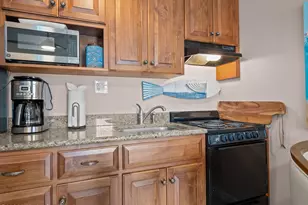 301 Henderson Blvd, Atlantic Beach, NC 28512 - Photo 8