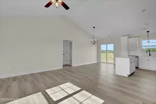 201 Megans Fld Pl, Richlands, NC 28574 - Photo 10