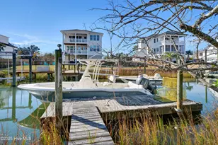 1017 Mallard Bay Rd, Hampstead, NC 28443 - Photo 4