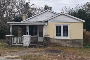 509 Lincoln St, Kinston, NC 28501 - Photo 1