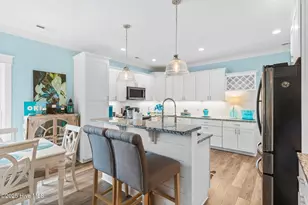 205 NE 59th St, Oak Island, NC 28465 - Photo 18