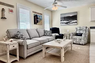 305 N Topsail Dr, Surf City, NC 28445 - Photo 4