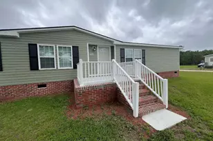 542 Red Oak Farm Rd, Tar Heel, NC 28392 - Photo 2