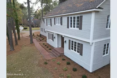 511 S Wilkinson Drive, Laurinburg, NC 28352 - Photo 20