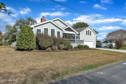 213 Mansfield Parkway, Morehead City, NC 28557 - Photo 1