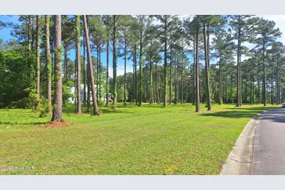 156 Dawson Creek Boulevard, Oriental, NC 28571 - Photo 1