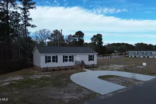 852 Yaupon Dr SW, Calabash, NC 28467 - Photo 1
