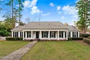 1214 Sweetbriar Cir, Kinston, NC 28501 - Photo 2