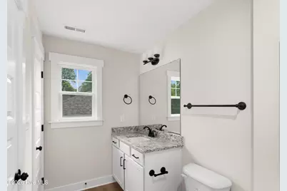 302 Hawks Bluff Drive, New Bern, NC 28560 - Photo 12