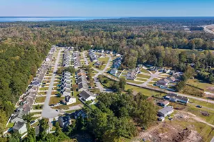431 Peregrine Ridge Dr, New Bern, NC 28560 - Photo 36