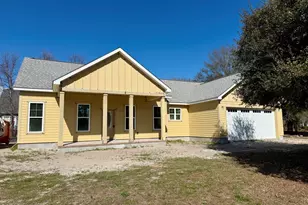 6098 Turtlewood Dr, Southport, NC 28461 - Photo 1
