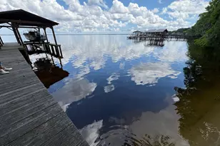 2810 Canal Cove Rd, Lake Waccamaw, NC 28450 - Photo 32
