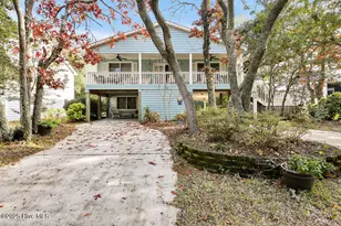 302 SE 79th St, Oak Island, NC 28465 - Photo 1