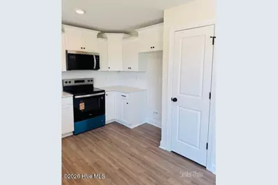 205 Megan's Field Place, Richlands, NC 28574 - Photo 10