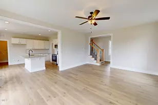 130 Spring Meadows Dr, Aberdeen, NC 28315 - Photo 8
