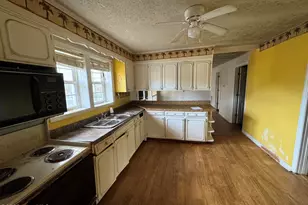 41 Twin Pines Rd, Whiteville, NC 28472 - Photo 4