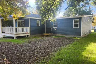 124 Zacchaeus Ave, Morehead City, NC 28557 - Photo 4