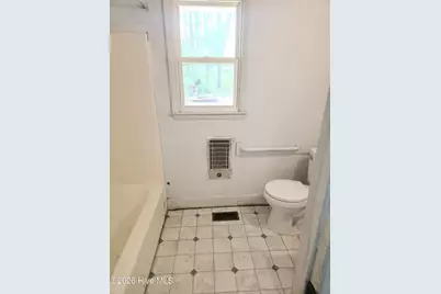 616 N Pine Street, Roseboro, NC 28382 - Photo 10