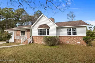 3704 Oxford Ct, Morehead City, NC 28557 - Photo 4