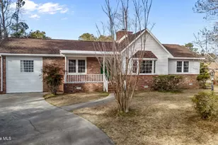 3704 Oxford Ct, Morehead City, NC 28557 - Photo 8