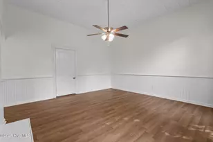 301 W Central St, Maxton, NC 28364 - Photo 36