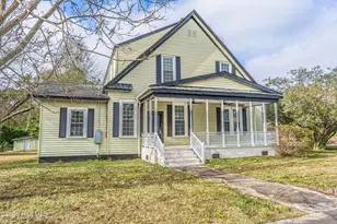 301 W Central St, Maxton, NC 28364 - Photo 98