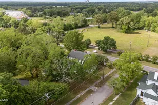 301 W Central St, Maxton, NC 28364 - Photo 104