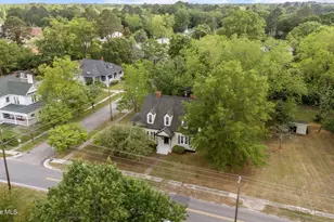 301 W Central St, Maxton, NC 28364 - Photo 102