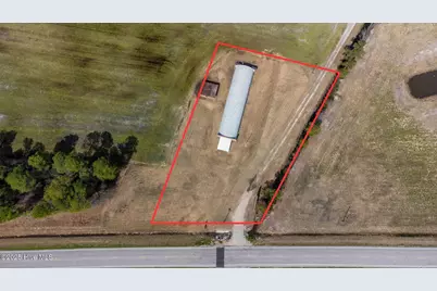 11394 Nc-41, Bladenboro, NC 28320 - Photo 1