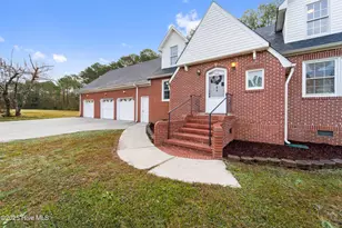 190 Huffmantown Rd, Richlands, NC 28574 - Photo 2