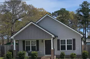 120 Hillside St, Clarkton, NC 28433 - Photo 1