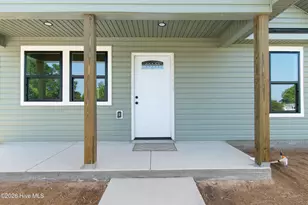 152 Hillside St, Clarkton, NC 28433 - Photo 2