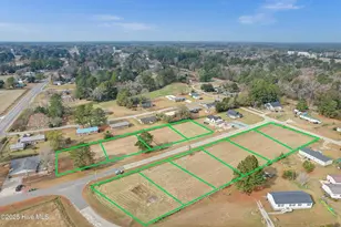 152 Hillside St, Clarkton, NC 28433 - Photo 4